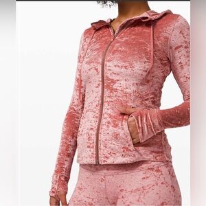 Lululemon Define Jacket – Crushed Velvet Soft Cranberry – Size 4 (Rare)